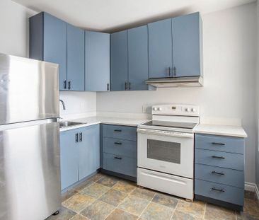 For Lease - 258 Park Street Unit# 1, Vanier and Kingsview Park, Ont... - Photo 4