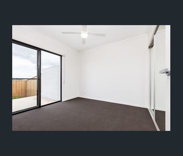 NEAR NEW DUPLEX IN SANCTUARY ESTATE - Photo 6