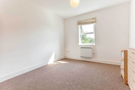 1 Bed Flat, Horatio House, SW19 - Photo 4