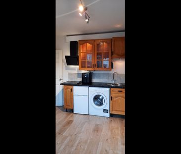 Studio Flat, The Ridgeway, NW9 - Photo 6