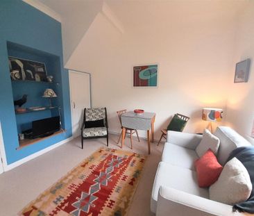 Victoria Road, Dartmouth - Photo 3