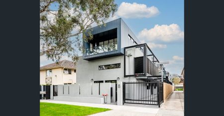 BOUTIQUE 1 BR GROUND FLOOR APARTMENT WITH COURTYARD - Photo 2