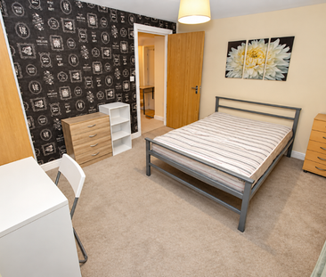3 bedroom apartment to rent - Photo 6