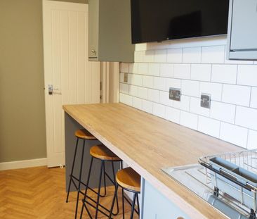 Gerard Street North En-suite Room 1 - Photo 6