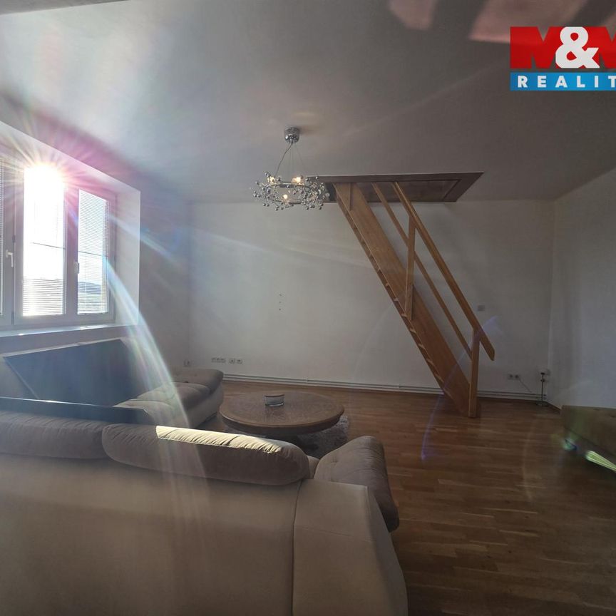 Pronájem bytu 4+kk 150 m² - Fotografie 1