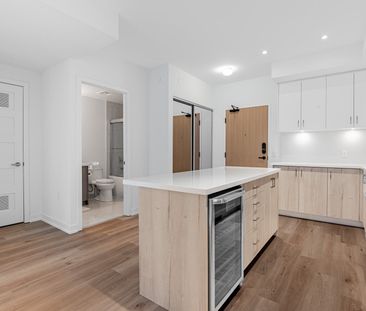 For Lease - 333 Sunseeker Avenue Unit# 147, Innisfil, Ontario - Photo 1