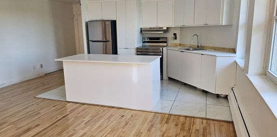 MEILLEUR EMPLACEMENT A COTE DES NEIGES- - Photo 2