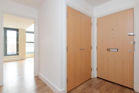 2 bedroom semi-detached house to rent - Photo 3