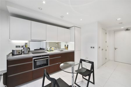 Baltimore Wharf, Baltimore Square E14 - Photo 5