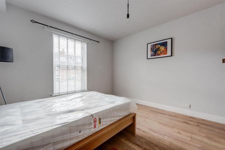 3 bedroom terraced house to rent - Photo 5