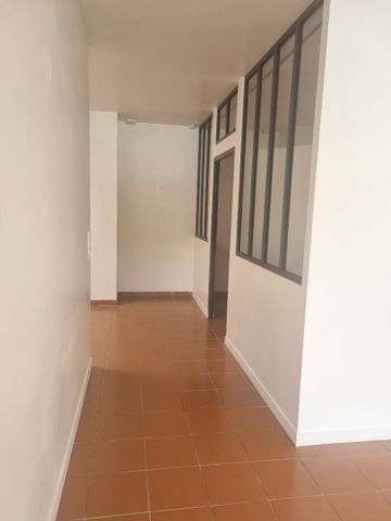 A LOUER Appartement 50000 Saint-Lô 1 chambre 62.30 m² - Photo 5