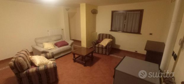Singola in villa zona ospedale con posto auto stud - Photo 1