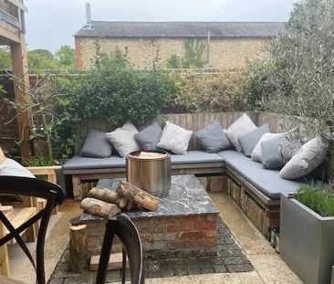 Vicarage Road - Photo 2