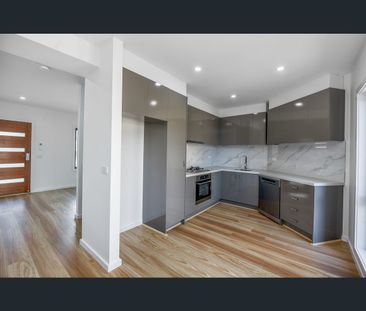 6/36 Manatoka Crescent, Hampton Park, Vic 3976 - Photo 1