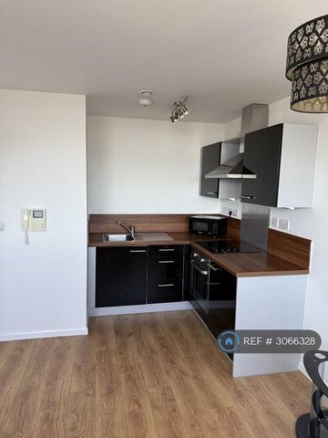 1 bedroom flat to rent - Photo 4