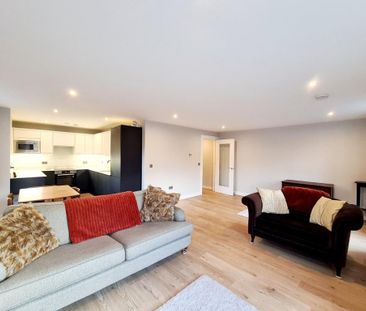 2 bedroom flat to rent - Photo 3