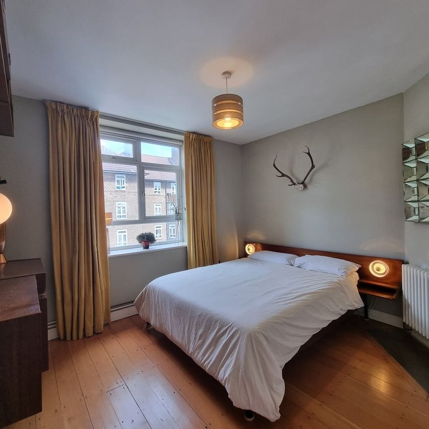 2 Bed Flat, Egbert House, E9 - Photo 1