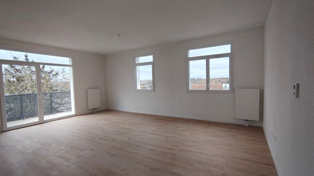 Location Appartement 4 pièces 91m² ROUBAIX 59100 - Photo 1