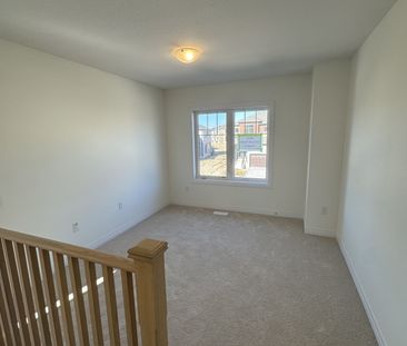 For Lease - 19 Cresthaven Heights, Thorold, Ontario - Photo 1