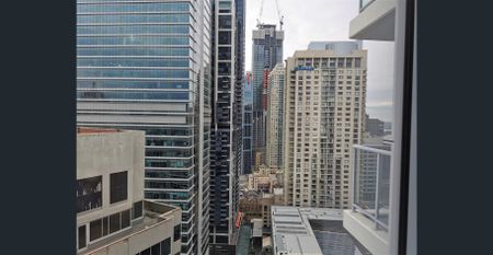 Spacious 1 bedroom + Parking - Photo 4