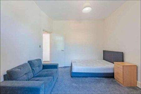 Greenhill Road, London, NW10 - Photo 5