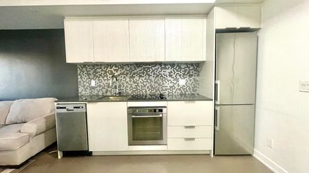 For Lease - 2 Sonic Way Unit# 2003, Toronto, Ontario - Photo 3