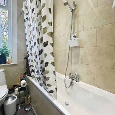 Cranley Road, Guildford, Surrey, GU1 2EH - Photo 3
