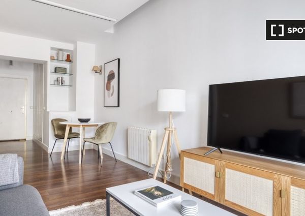 Calle del Cid, Madrid, Community of Madrid 28001