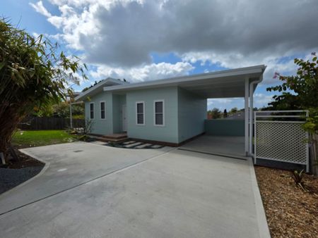 Brand New & Stunning Two-Bedroom Granny Flat – A Private Oasis Near the CBD - Photo 3