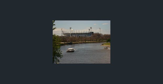 FURNISHED 1 BED, 1 BATH UNIT NEAR FLINDERS STREET STATION - Photo 1