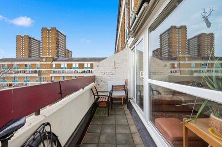 2 bedroom flat to rent - Photo 2