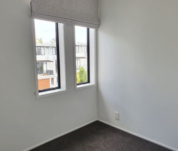 Unit 14, 50 Livingstone Street, Westmere, Auckland - Photo 1