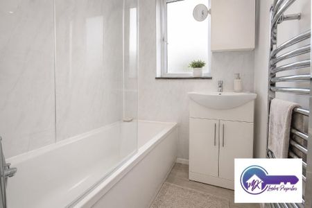 1 Bedroom Room in Flat Share To Rent - Photo 5