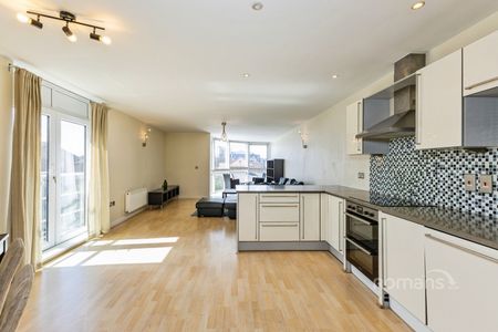 2 bedroom apartment to rent - Photo 2