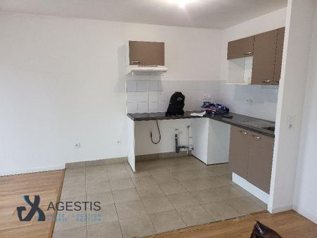 Location Appartement 3 pièces 59m² LA ROCHETTE 77000 - Photo 5