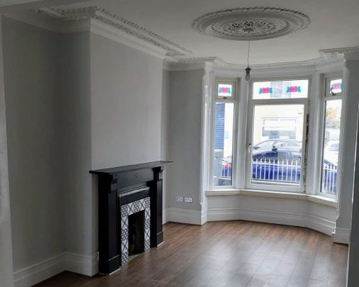 3 bedroom terraced house to rent - Photo 1