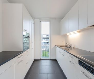 Gemütliche 3.5-Zimmer-Wohnung mit Balkon in Bern Brünnen - Photo 3