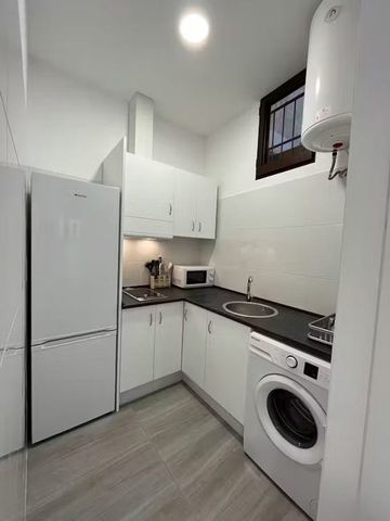 Carrer de Corretger, Barcelona, Catalonia 08003 - Photo 3