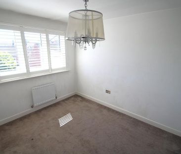 4 bedroom semi-detached house to rent - Photo 2