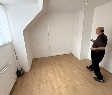 3 bedroom terraced house to rent - Photo 6