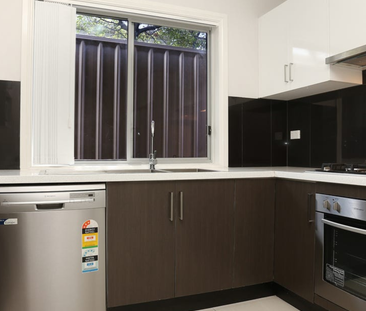 5/60-62 Magowar Road, Girraween NSW 2145 - Photo 3