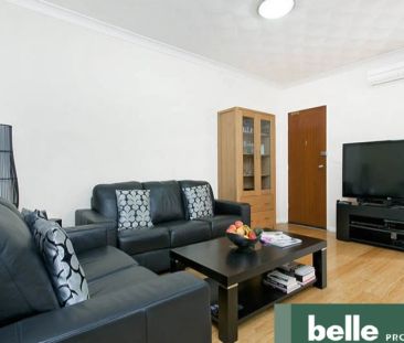 MODERN 2 BEDROOM APARTMENT WITH GARAGE - Photo 1