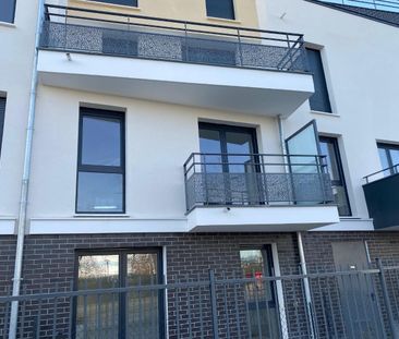 location Appartement T1 DE 26.9m² À ELANCOURT - Photo 1