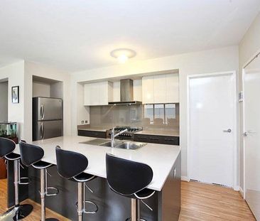 MODERN FAMILY LIVING AT ITS BEST - Photo 5