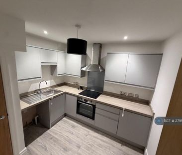 2 bedroom flat to rent - Photo 3