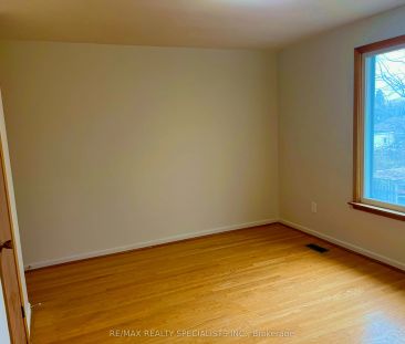 66 August Avenue #Room B - Photo 6