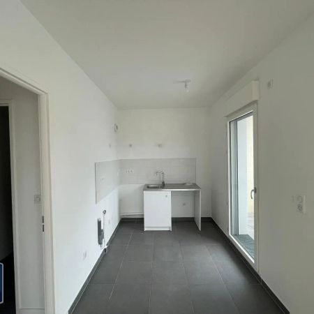 Appartement à louer 4 pièces 87.57m² - Photo 3