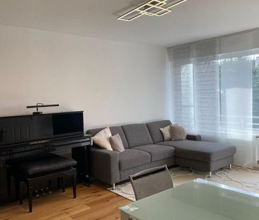 Helle moderne 2 Zimmer mit Balkon und eigenem Garten in Bestlage - Photo 5