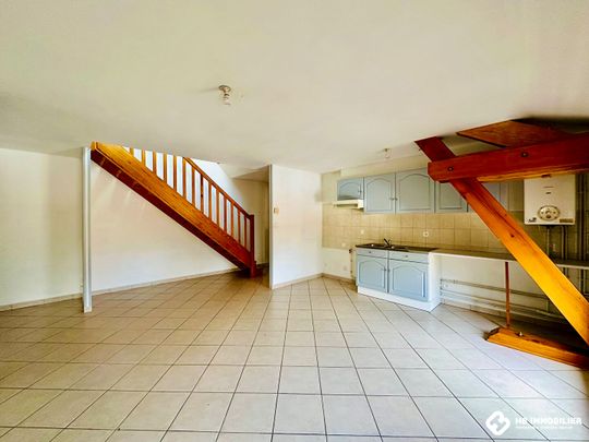 Location Appartement 4 pièces 74m² ROANNE 42300 - Photo 1