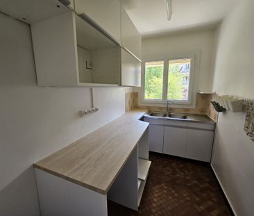 Location Appartement 2 pièces 39m² FONTAINEBLEAU 77300 - Photo 3